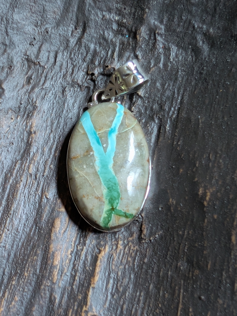Roiston Ribbon stone pendant. sterling silver, 1.5 in